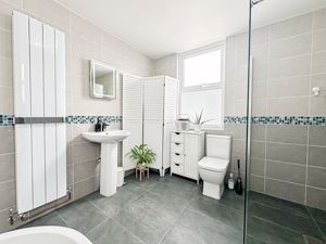 Photo 8- click for photo gallery
